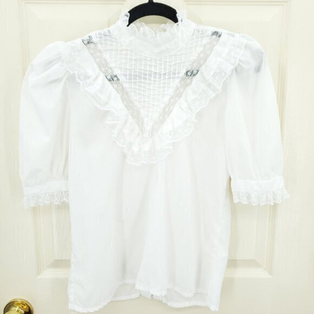 VTG Ms. Paquette High Neck Lace-Trim Blouse M White/Cream